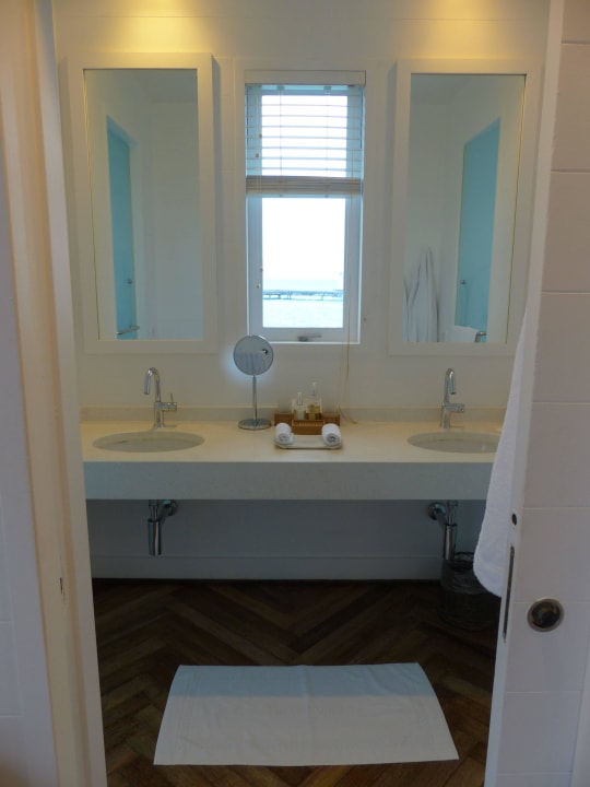 Badezimmer Wasservilla 23 ananea Diamonds Athuruga