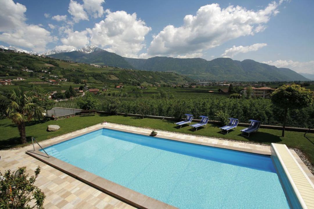 Pool-Anlage Hotel Ultenerhof