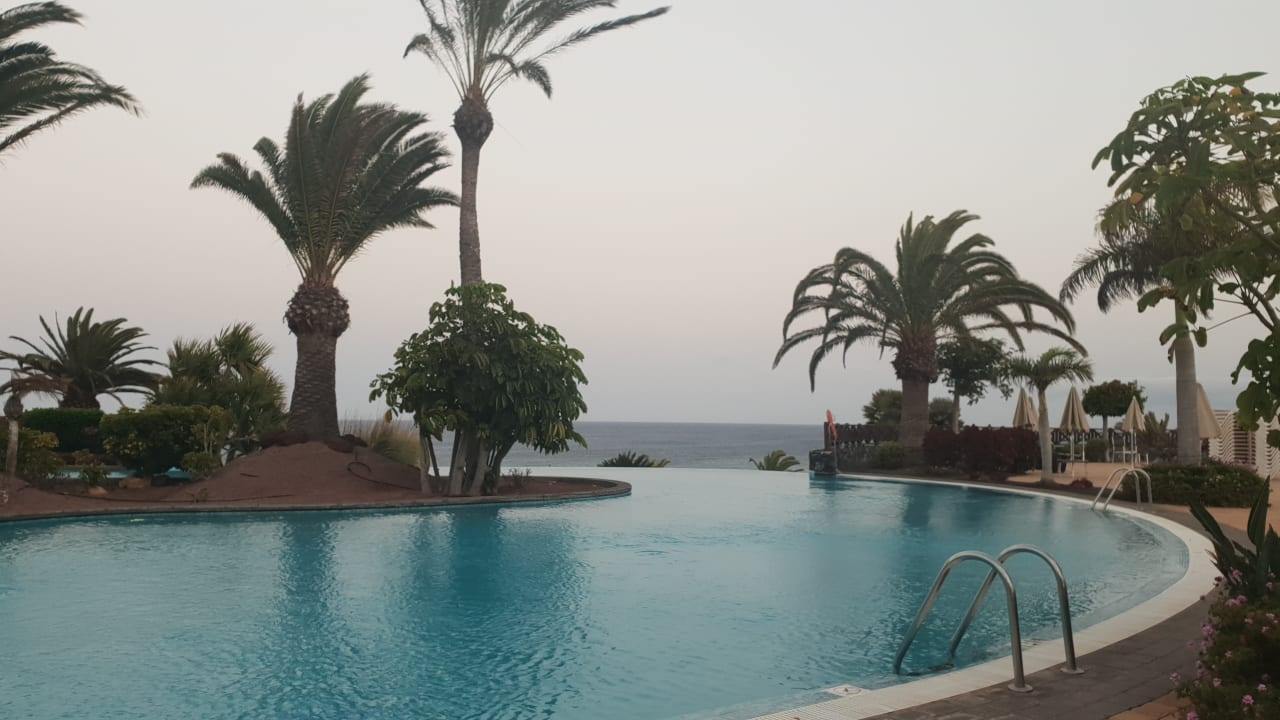 Pool R2 Pajara Beach