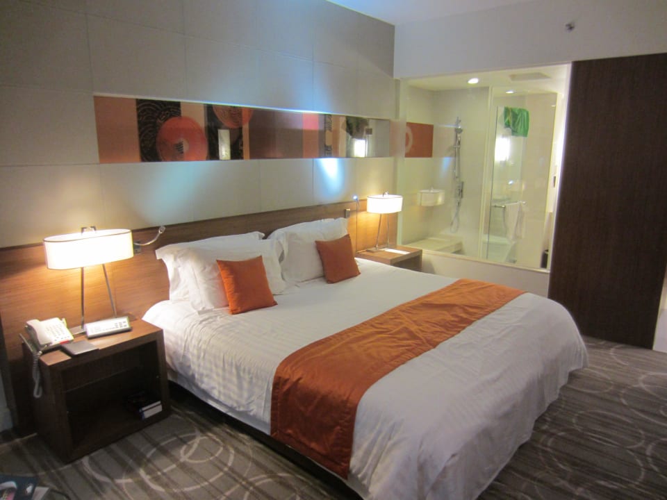 Bad mit Aussicht Centara Grand at Central Plaza Ladprao Bangkok