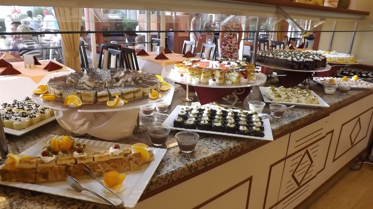 Турецкие сладости  Holiday Park Resort