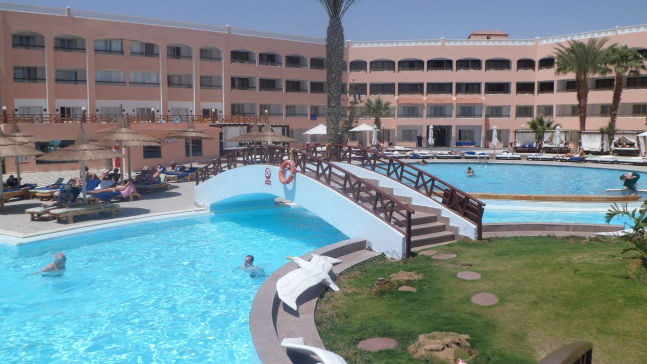 Tolle Poolanlange Beach Albatros Resort
