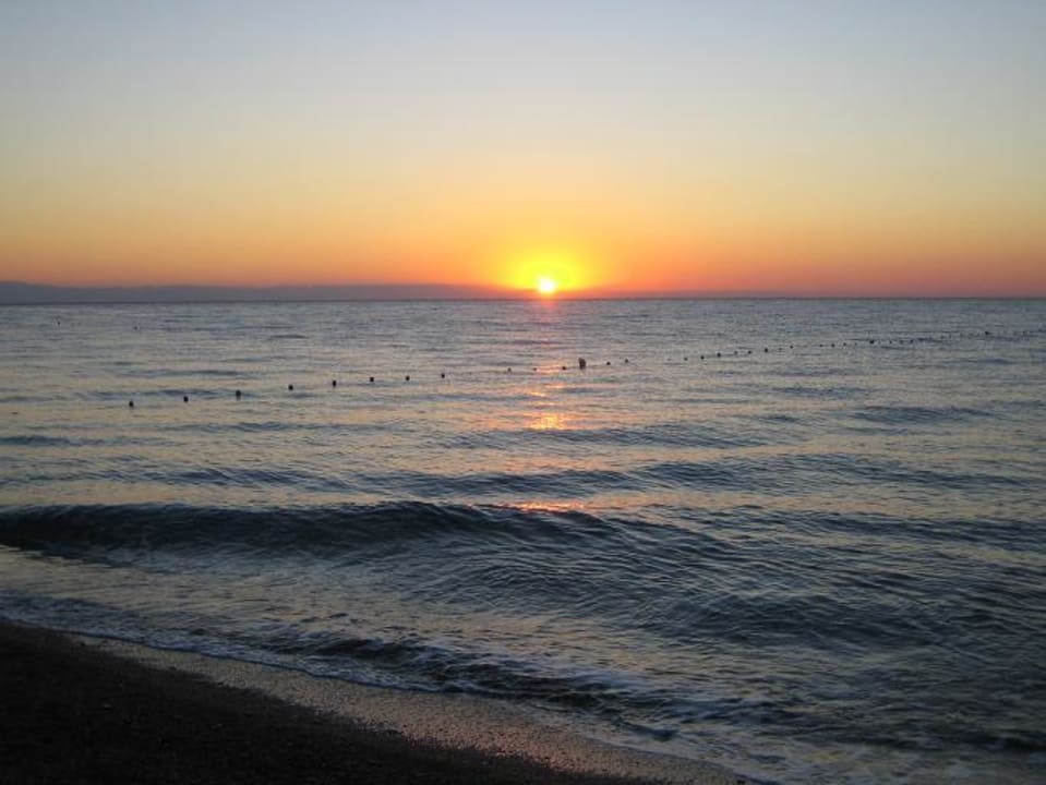 Sonnenaufgang am Strand Fame Residence Göynük