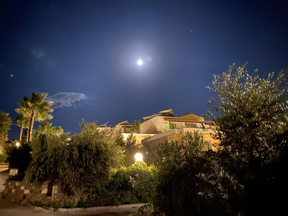 Außenansicht Hotel Kouros Palace