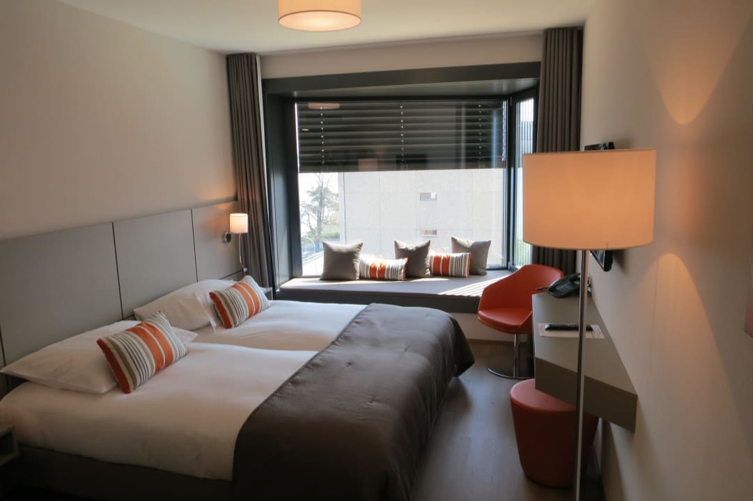 Standard Doppelzimmer #362 Hotel Lake Geneva