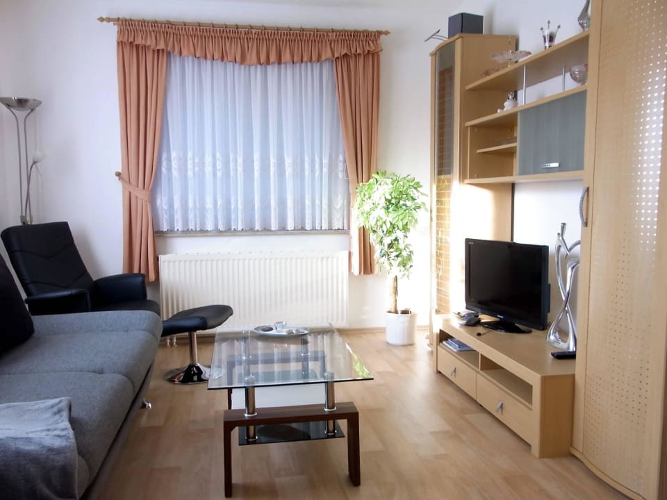 Wohnzimmer  Ferienwohnung Familie Hößler