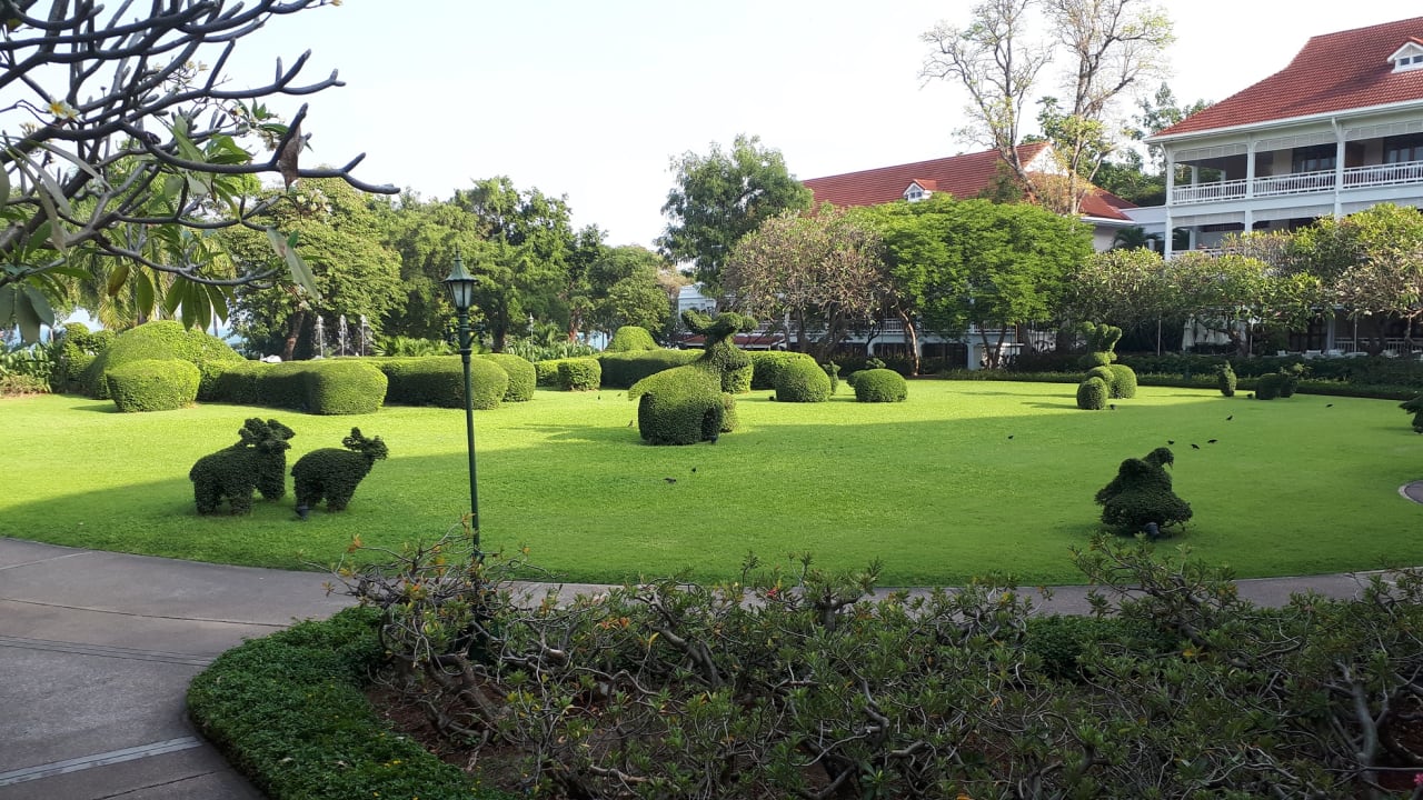 Gartenanlage Centara Grand Beach Resort & Villas Hua Hin