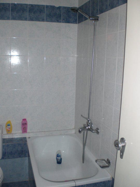 Duschvorhänge gibts nicht Ammon Zeus Luxury Beach Hotel