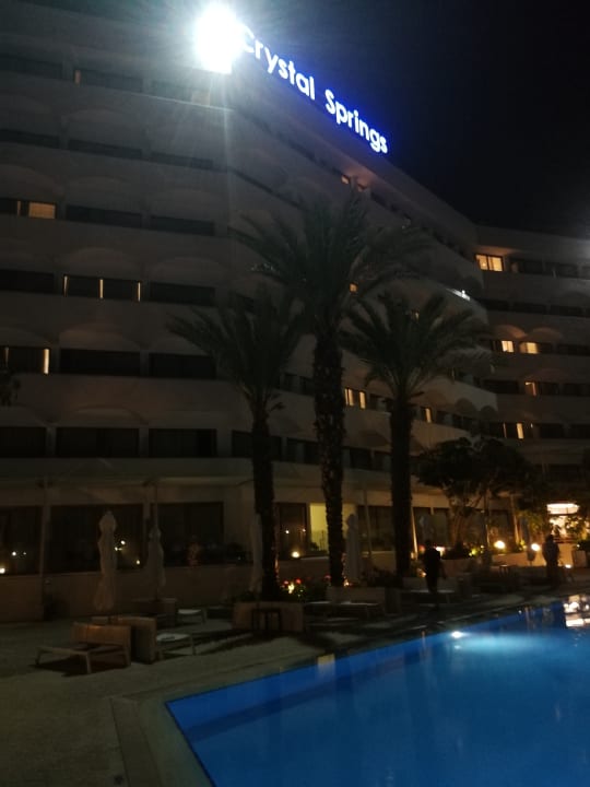 Außenansicht Crystal Springs Beach Hotel