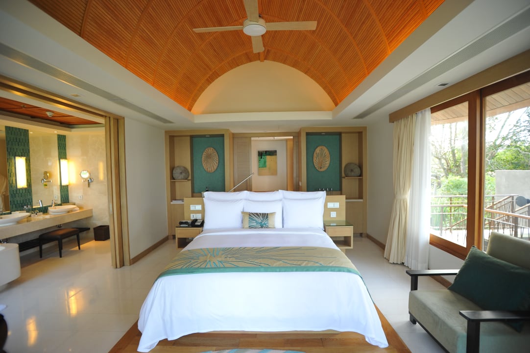 Zimmer Renaissance Phuket Resort & Spa