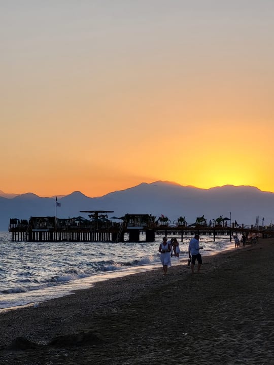 Strand Adora Hotel & Resort