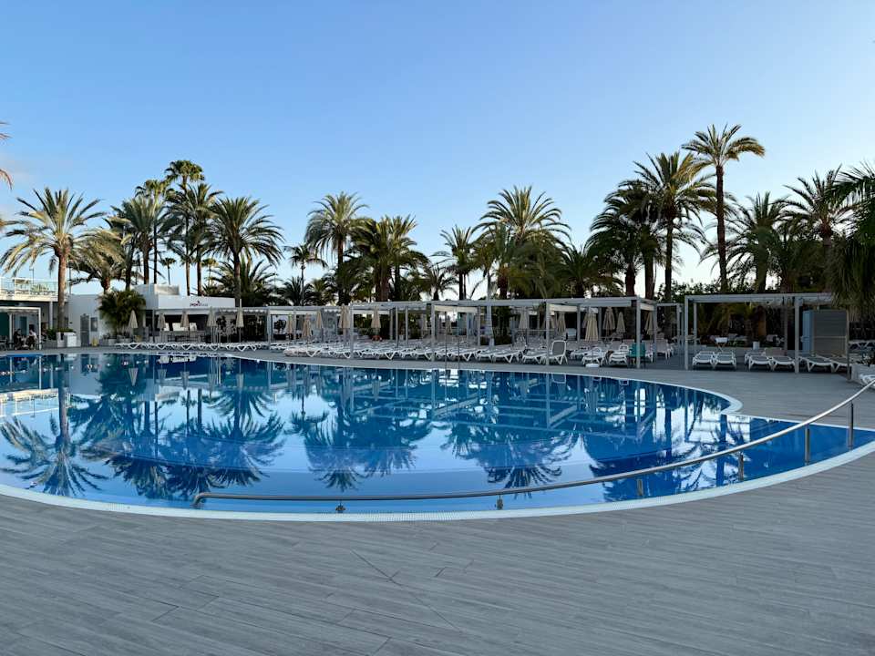Pool Hotel Riu Papayas