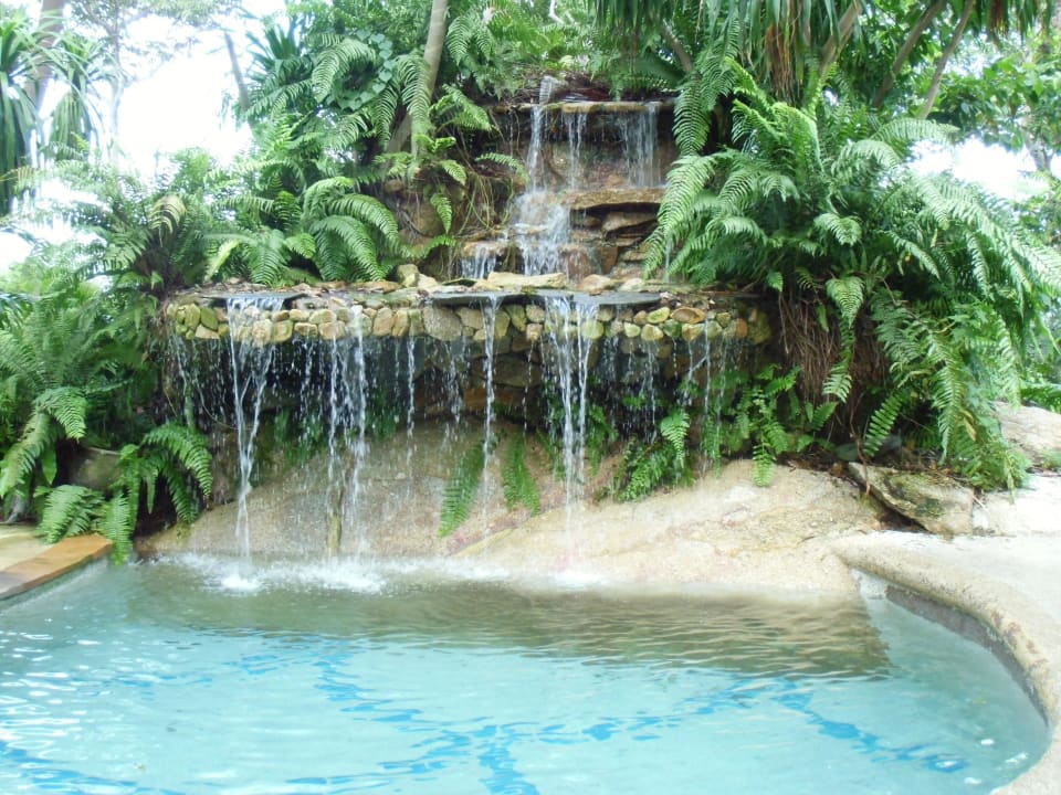 Urlaub The Fair House Beach Resort