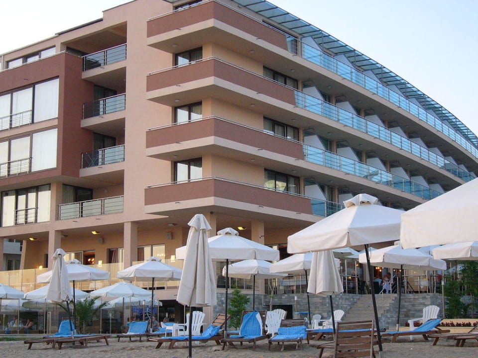 Blick vom Strand auf das Hotel Hotel Zornitza Sands