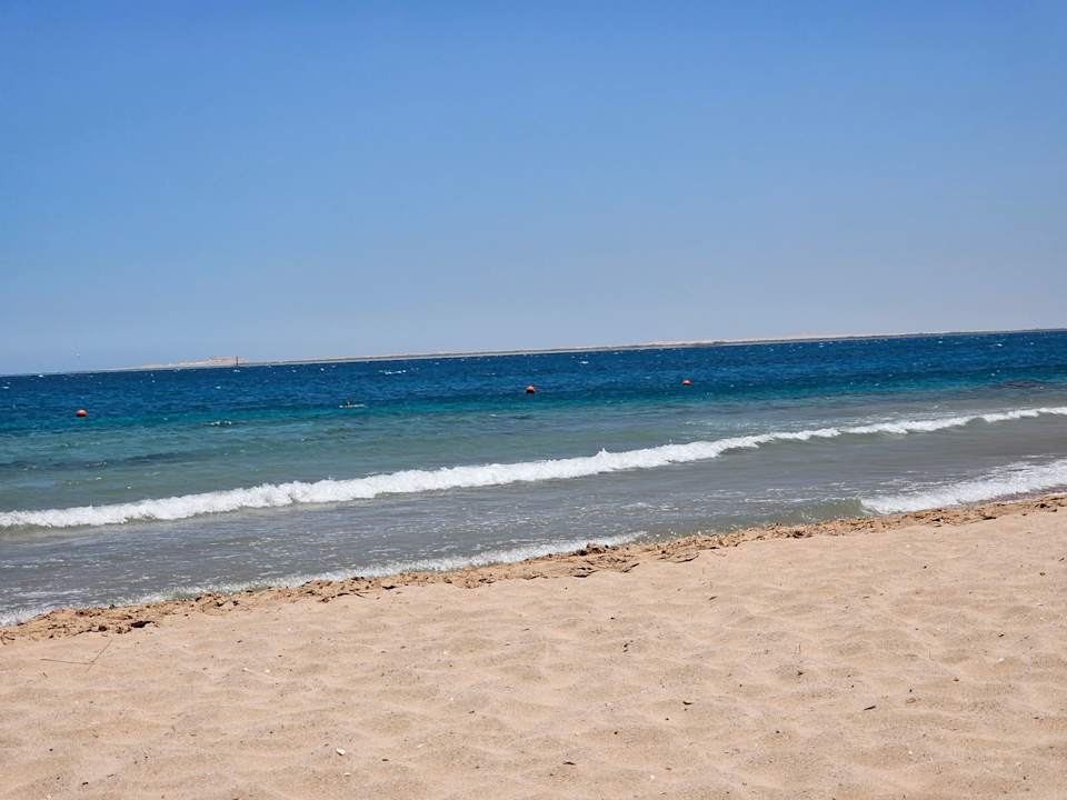 Strand Lotus Bay Beach Resort