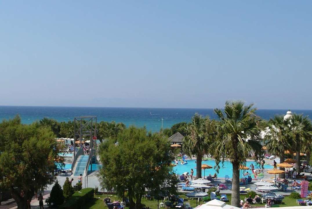 Widok z pokoju Doreta Beach Resort & Spa