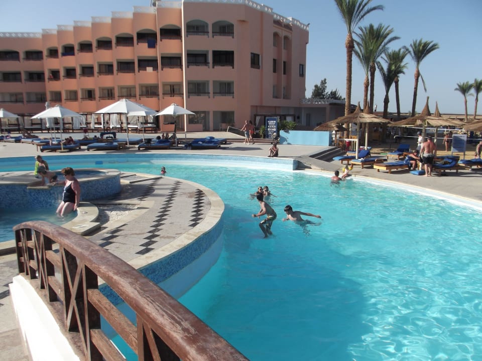 Pool Beach Albatros Resort