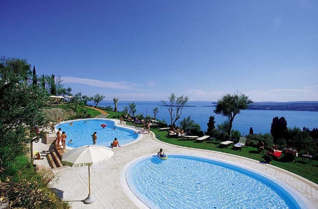 Pool Residence Domina Borgo Degli Ulivi