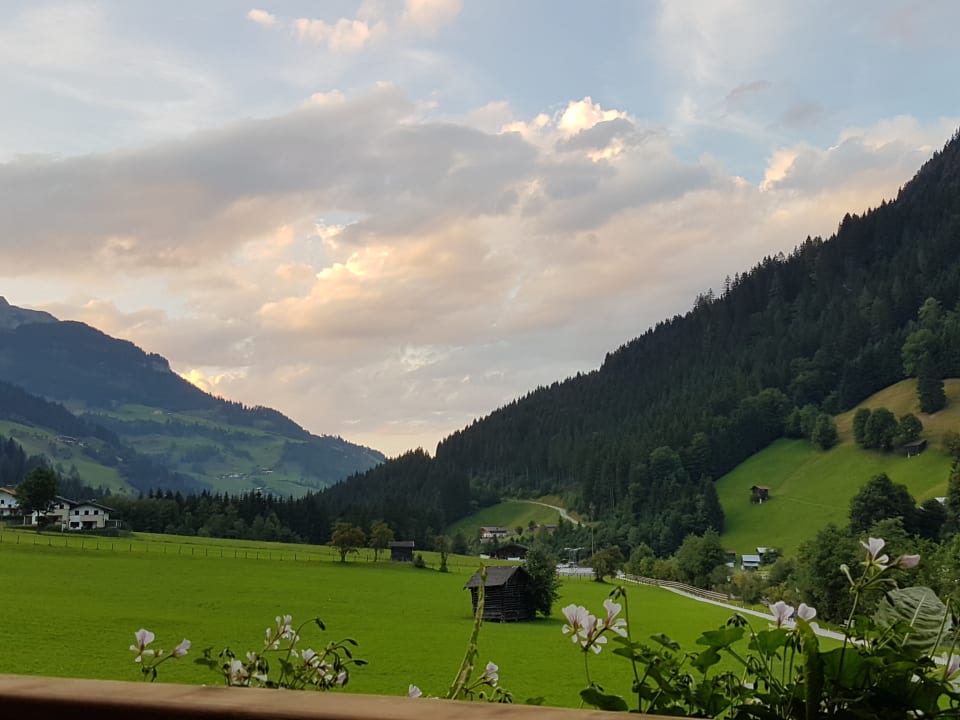 Ausblick Hotel Bergzeit Nalin-Prommegger