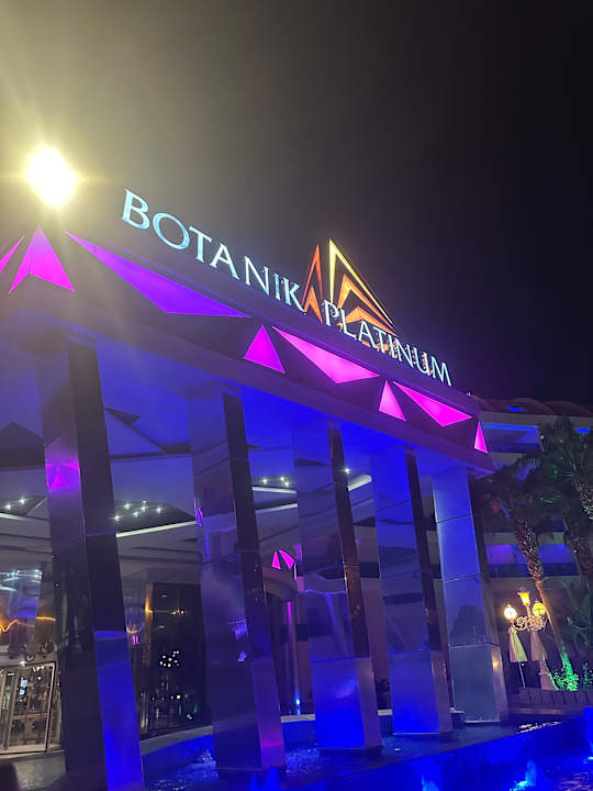 Außenansicht Botanik Hotel & Resort