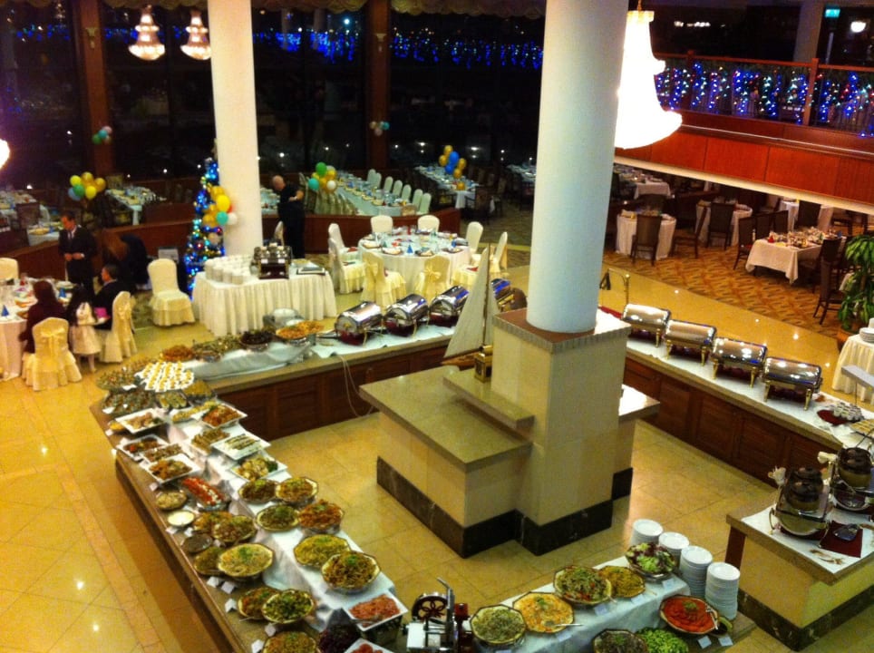 Abendessensbuffet Grand Hotel Excelsior Malta