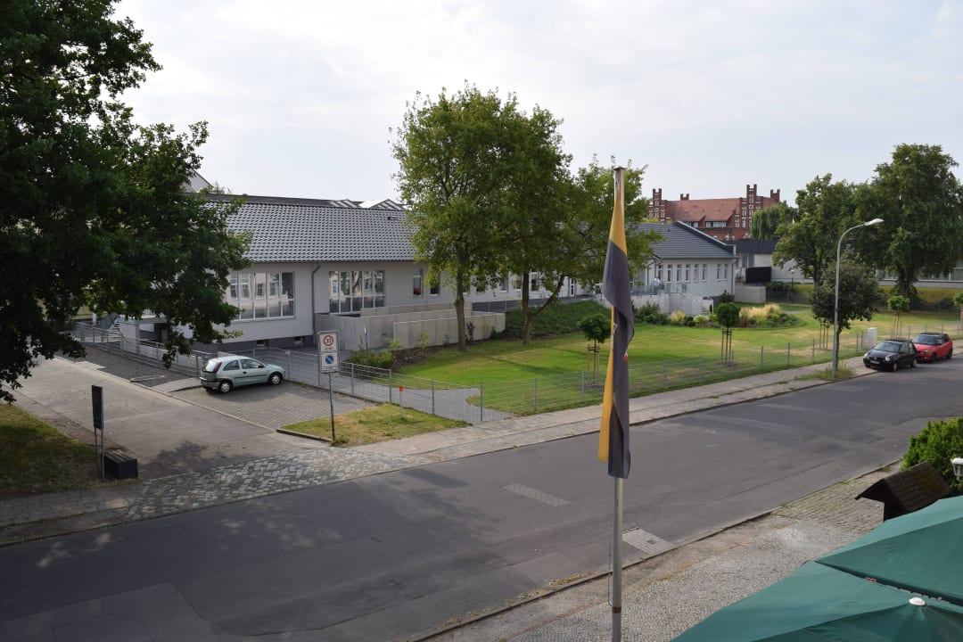 Blick zur Straßenseite Hotel Union Salzwedel