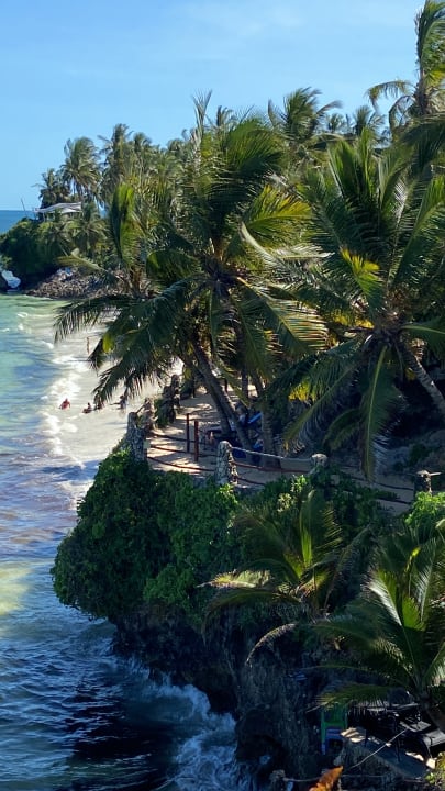 Strand Bahari Beach Hotel