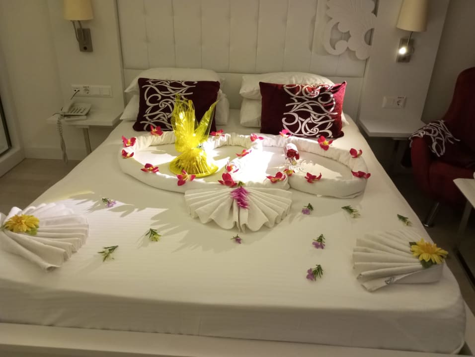 Zimmer Laguna Beach Alya Resort & Spa Hotel