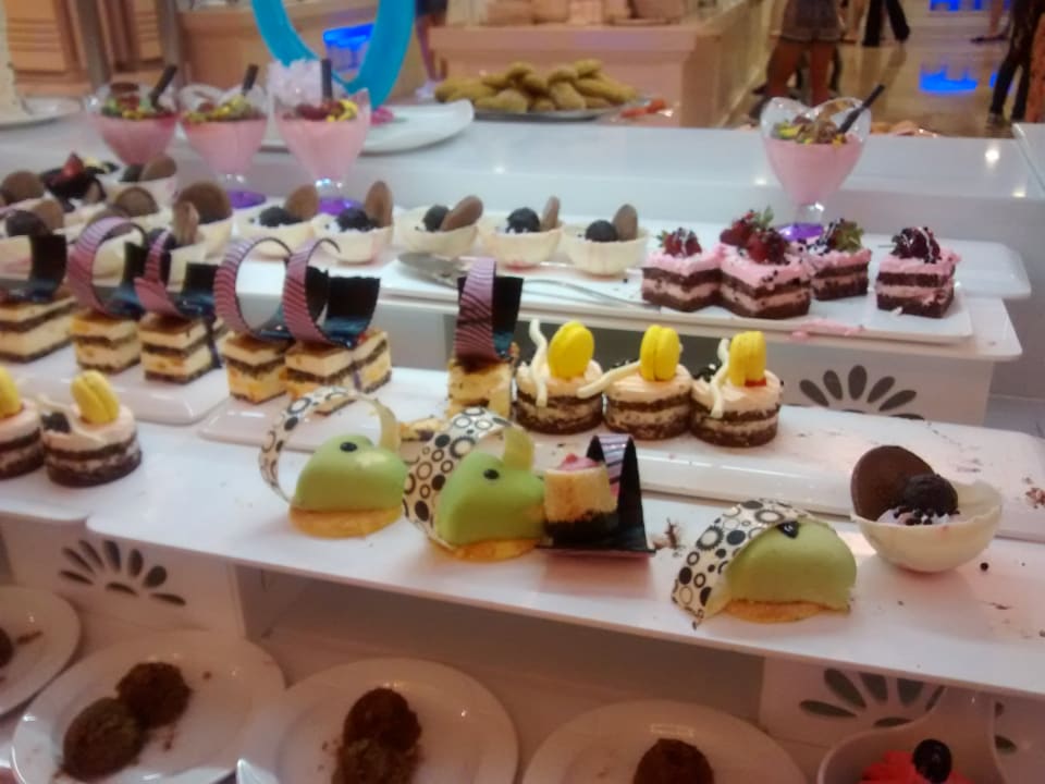 Gastro Bellis Deluxe Hotel