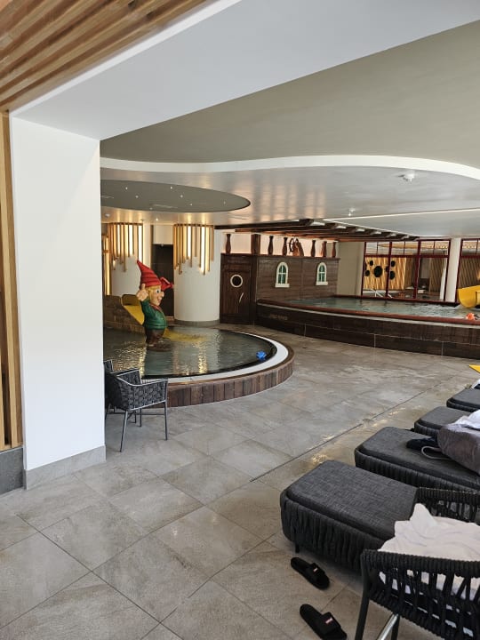 Pool Kinderhotel Waldhof