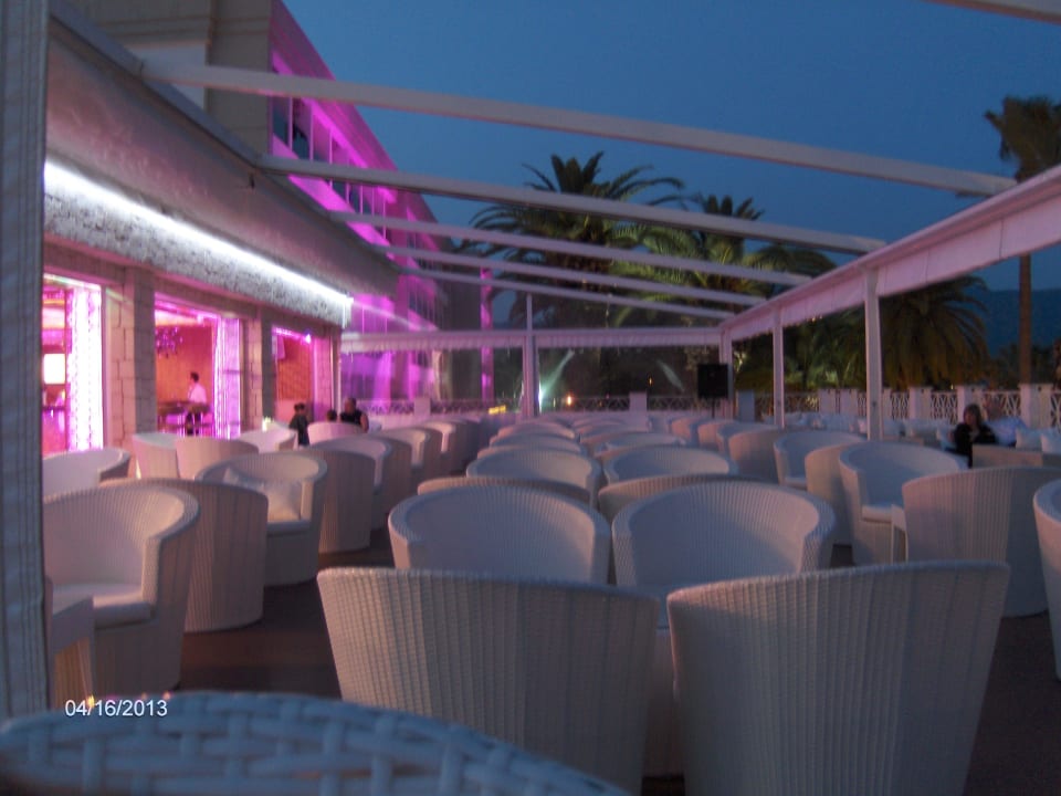 Outside pub terrace Prime Beach Hotel