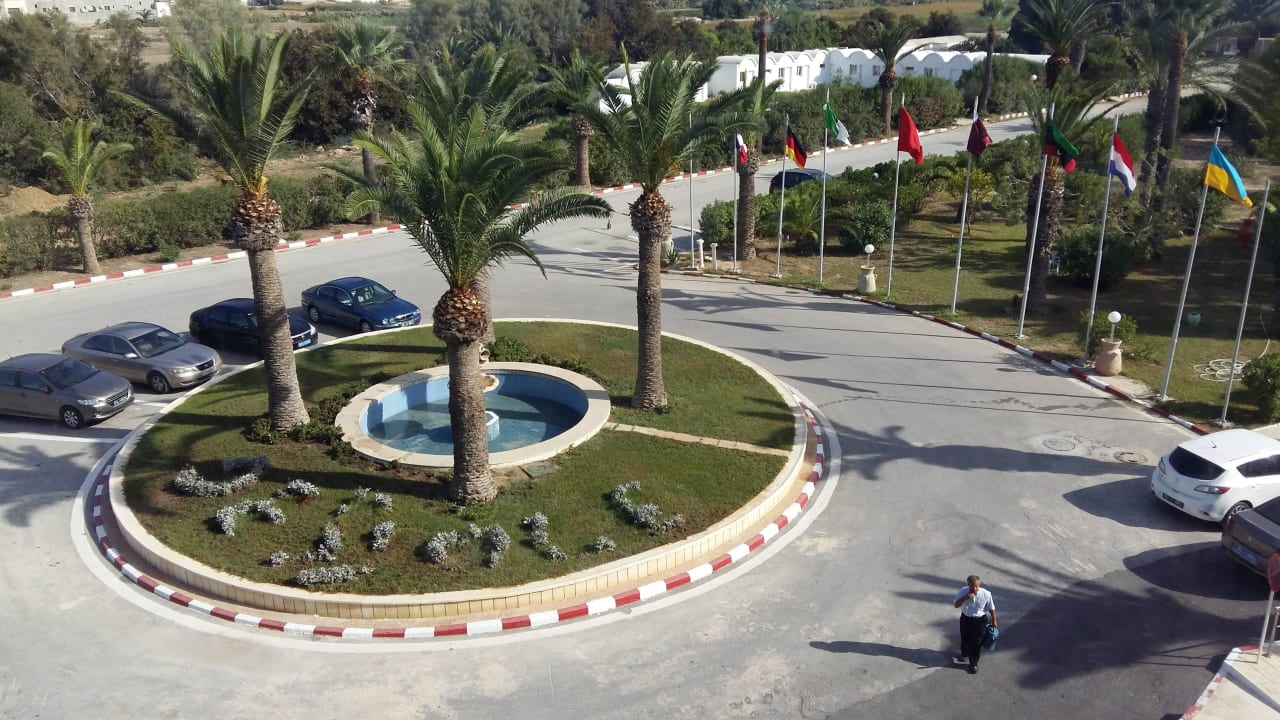 Ausblick zum Eingang Royal Lido Resort & Spa