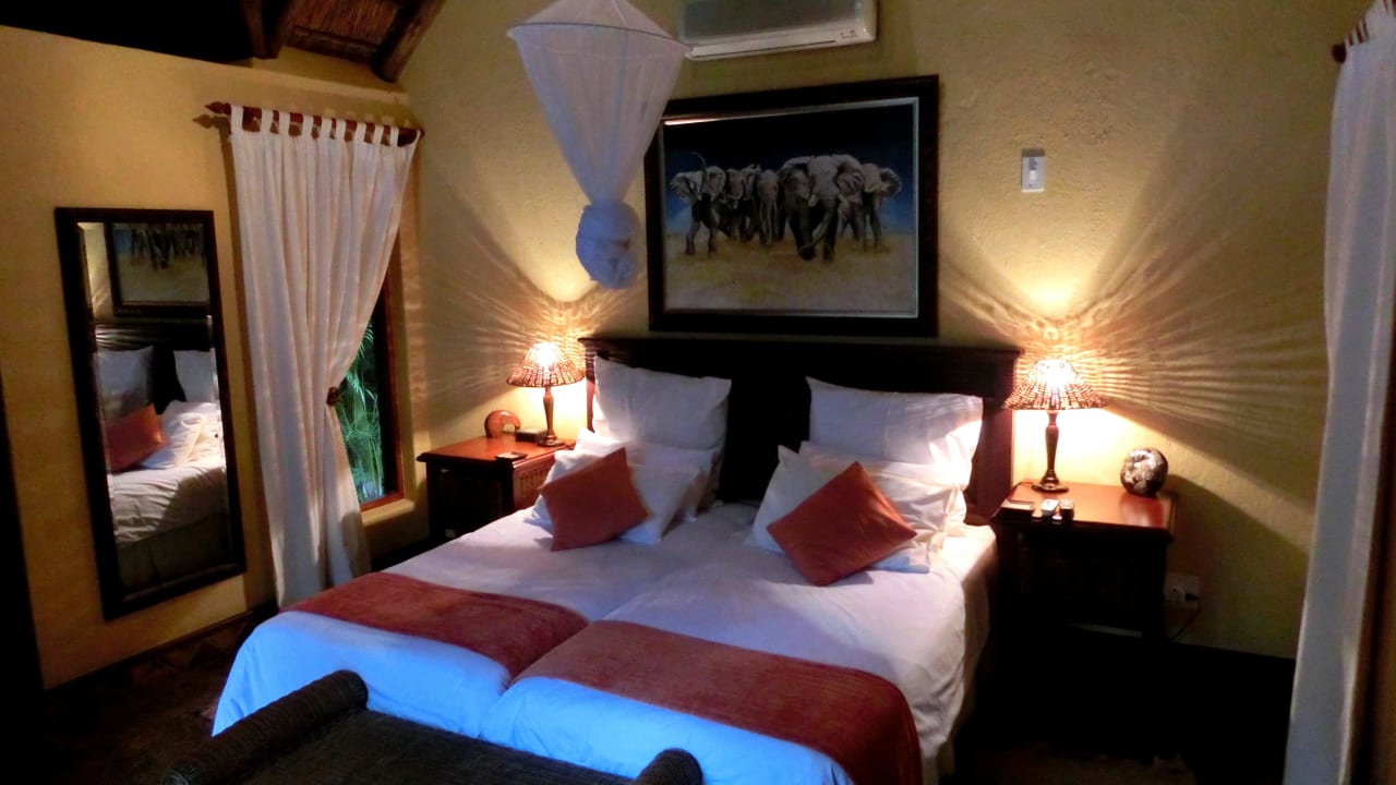 Elefanten Cottage Mhlati Guest Cottages