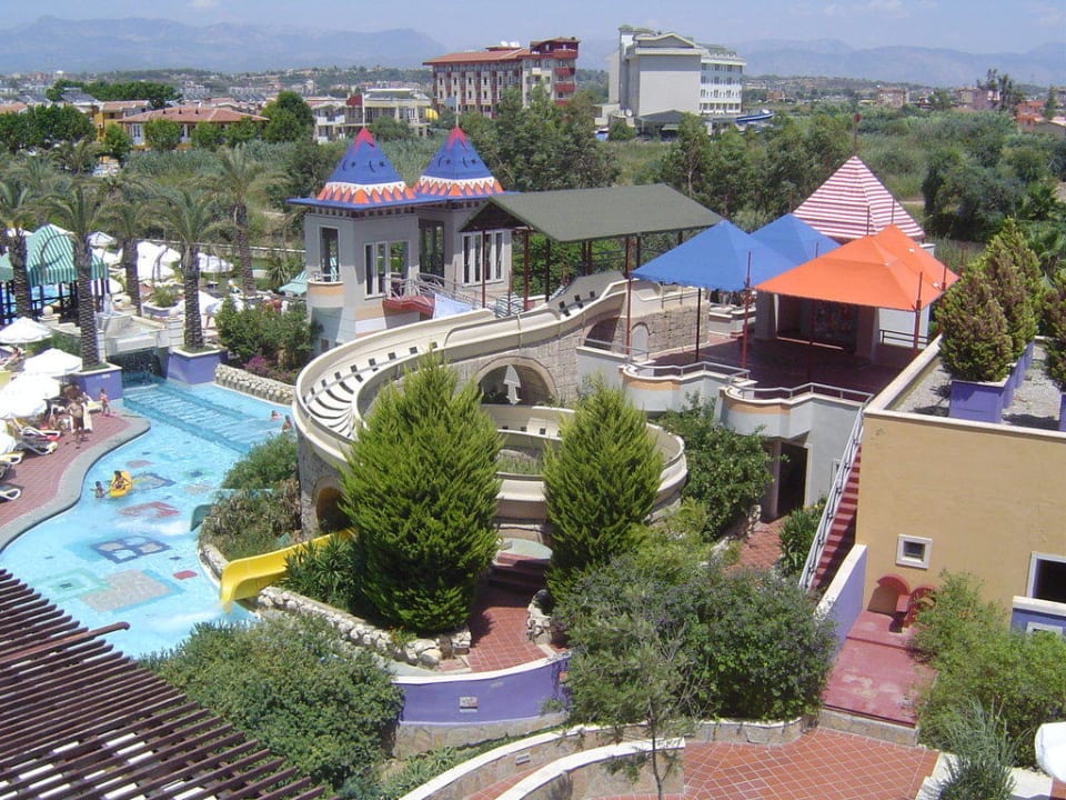 Blick auf Kinderpool-Bereich TUI BLUE Xanthe