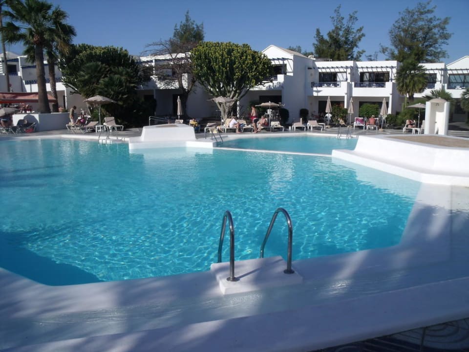 Poolanlage Appartements Relaxia Olivina