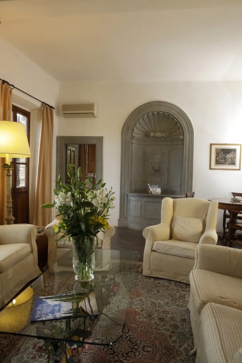 Lobby Relais Vignale & Spa