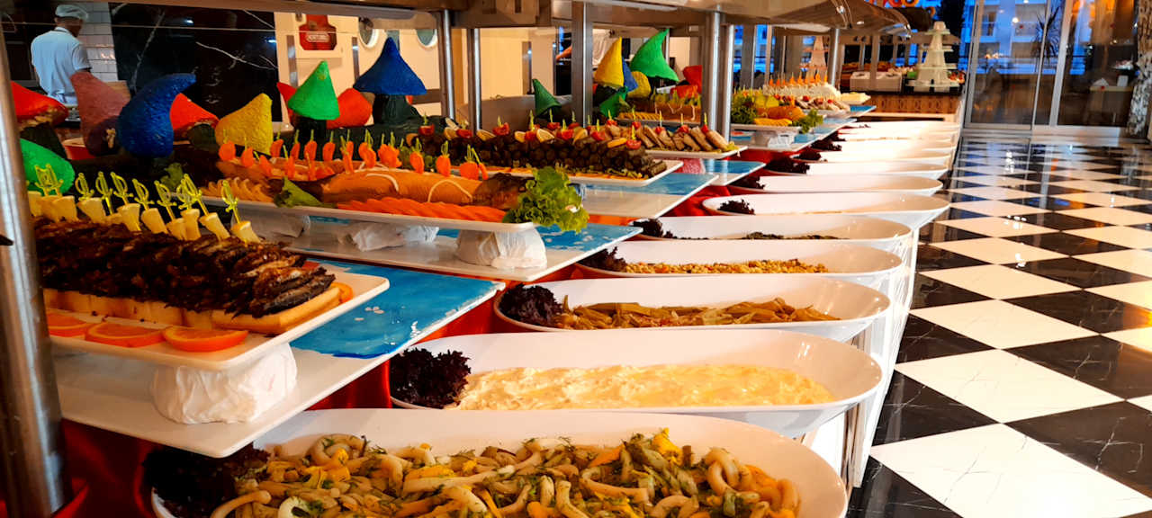Gastro Hotel Royal Garden Beach