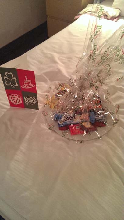 Geburtstagsgeschenk vom Hotel SORAT Hotel Berlin