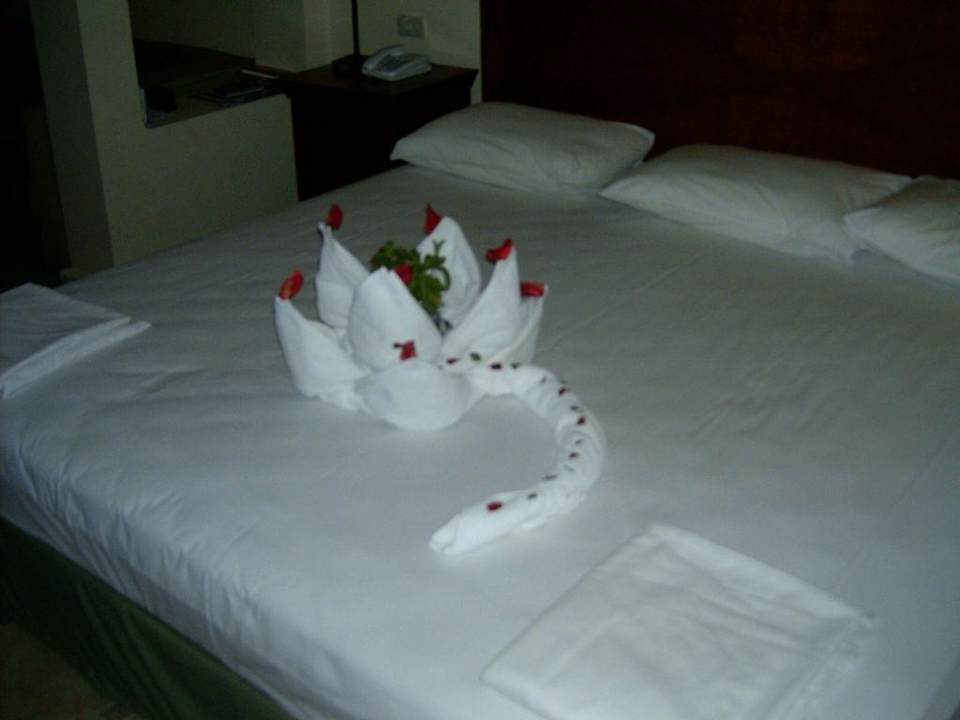 Motiv auf dem King Size Bett Ghazala Gardens
