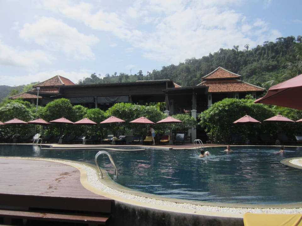 Poolblick auf Hotel Khaolak Laguna Resort