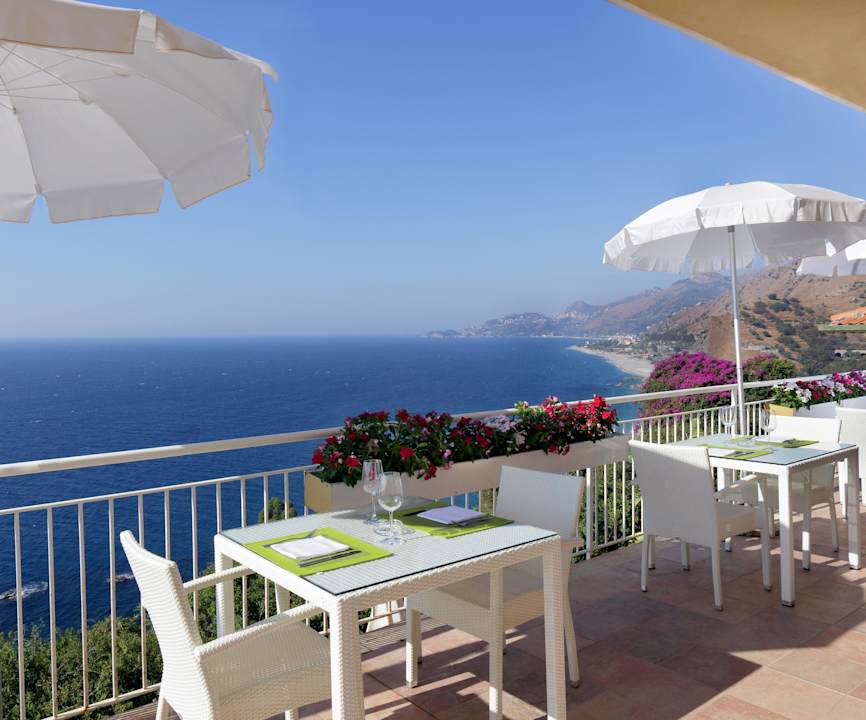 Poolbar TUI Blue Puntamare