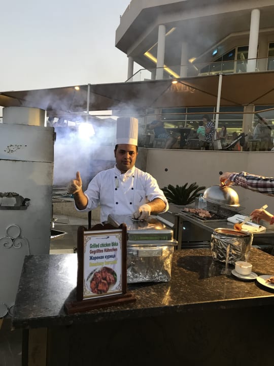 Jeden Abend was anderes auf dem Grill Pickalbatros Royal Moderna Resort-Sharm El Sheikh