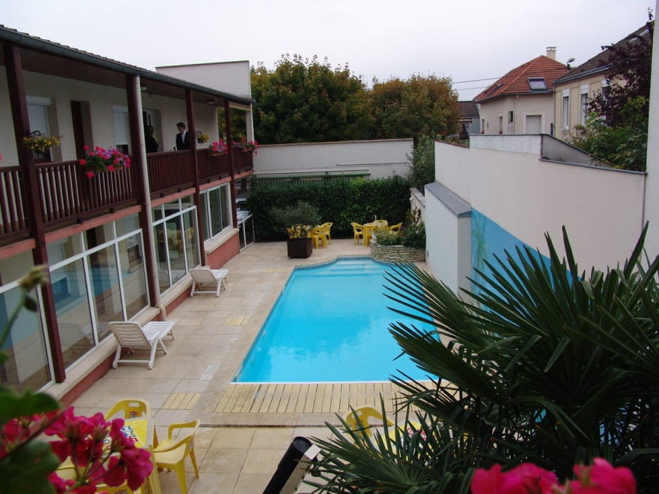 Piscine Hôtel Au Tambour