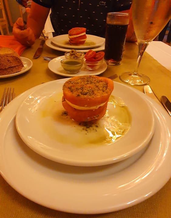 Gastro Seaden Corolla Hotel