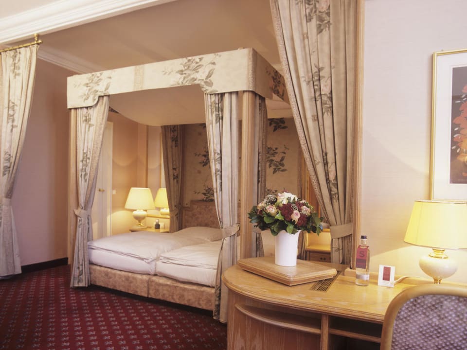 Savoy Berlin Room Superior  Savoy Hotel Berlin