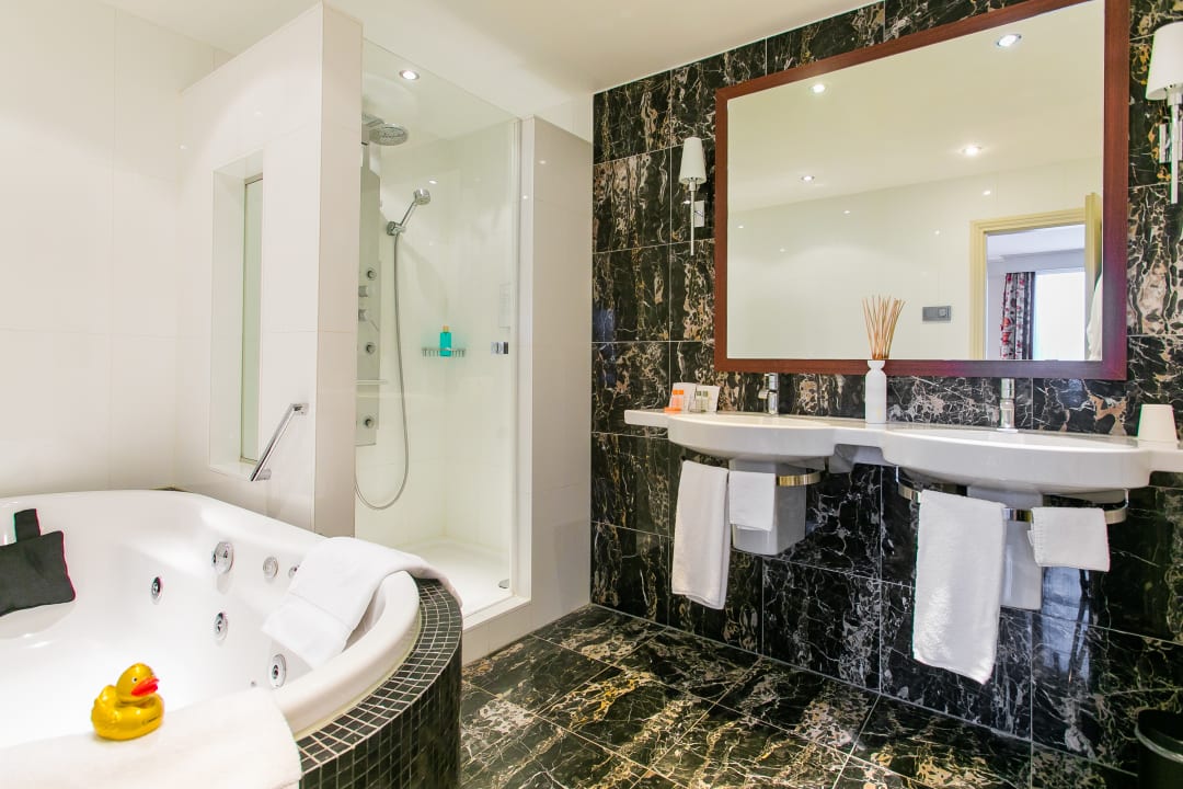 Zimmer Golden Tulip Hotel Central