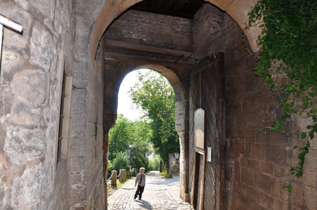 Zugang zur Burg Hotel Auf Der Creuzburg