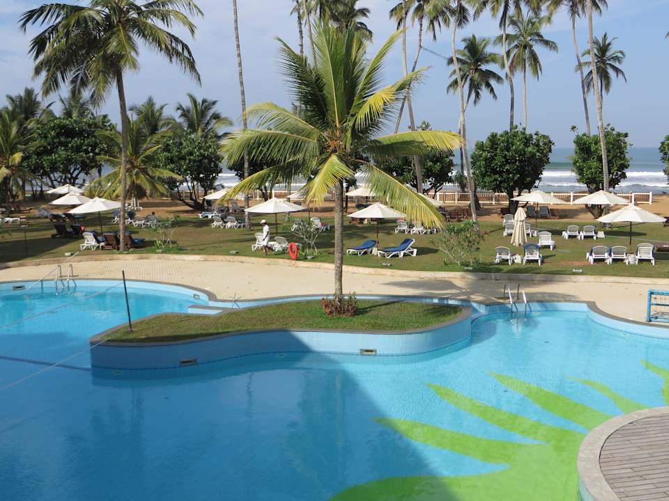 Hotel The Sands Turyaa Kalutara