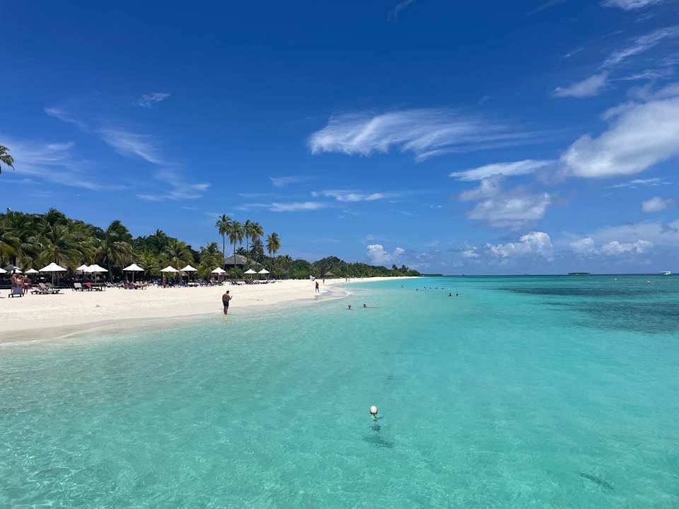 Strand Kuredu Island Resort & Spa