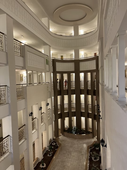 Lobby Alba Queen Hotel